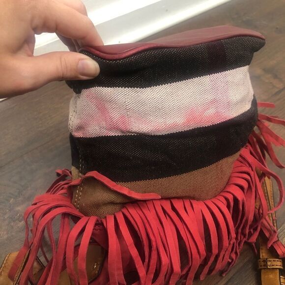 Burberry Belgrove Red Fringe Suede‎ Leather Nova Check Bucket Bag Crossbody - Picture 9 of 13